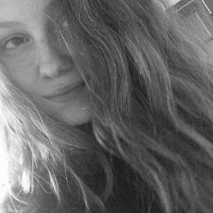 Meet your Posher, Lana